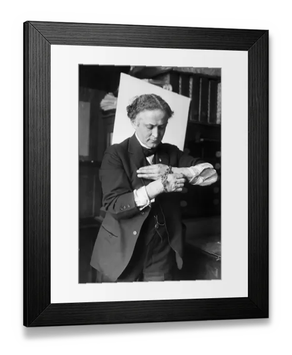 Framed Print : Harry Houdini Escaping from Handcuffs Framed Print : Harry Houdini Escaping from Handcuffs