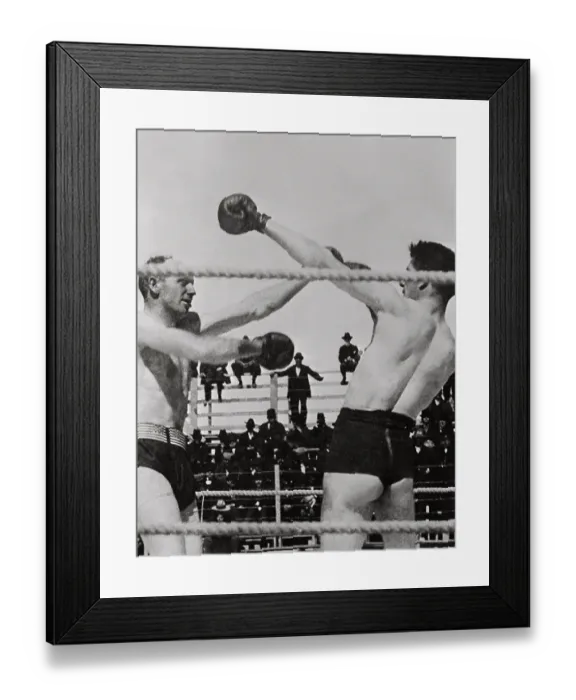 Framed Print : Fitzsimmons and Corbett in Boxing Action Framed Print : Fitzsimmons and Corbett in Boxing Action
