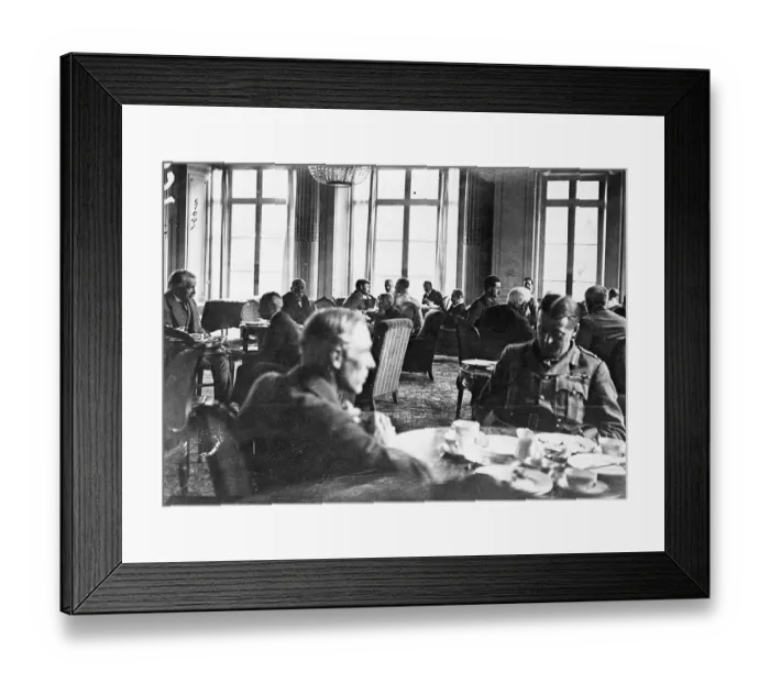 Framed Print : Lloyd George Seated with Colonel Hause Framed Print : Lloyd George Seated with Colonel Hause