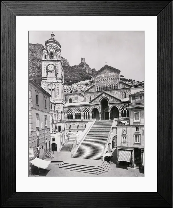 Framed Print : Exterior View of Elaborate Building in Amalfi Framed Print : Exterior View of Elaborate Building in Amalfi