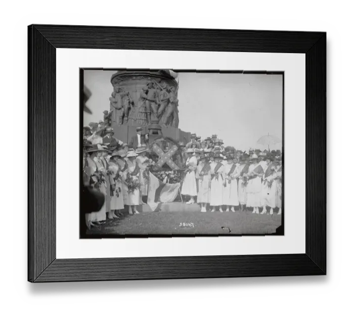 Framed Print : Confederacy Daughters Unveil Monument Framed Print : Confederacy Daughters Unveil Monument