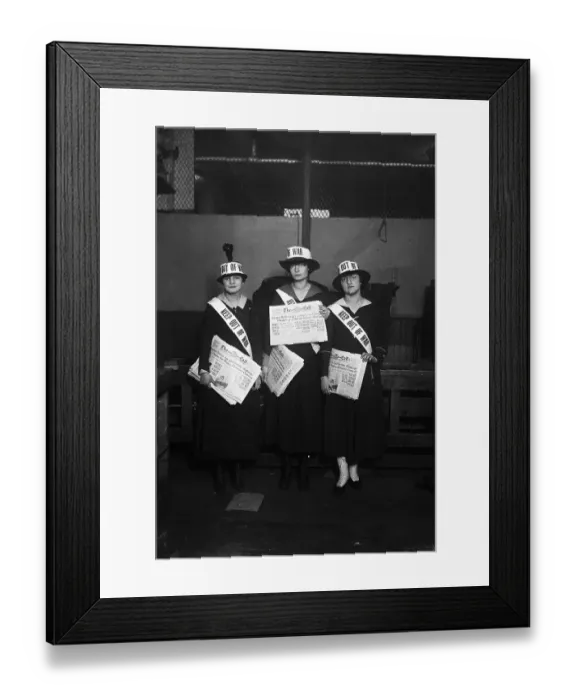 Framed Print : Women Protesting U.S. Involvement in World War I Framed Print : Women Protesting U.S. Involvement in World War I