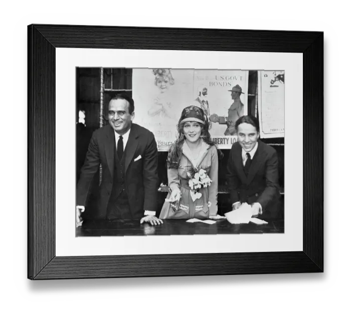 Framed Print : Mary Pickford with Charlie Chaplin and Douglas Fairbanks, Sr Framed Print : Mary Pickford with Charlie Chaplin and Douglas Fairbanks, Sr