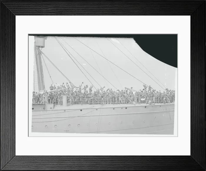Framed Print : Troops leaving for France Framed Print : Troops leaving for France