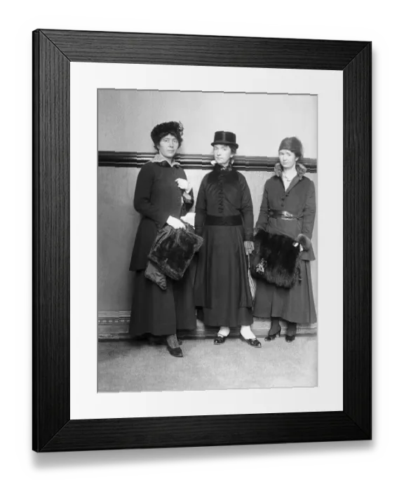 Framed Print : Margaret Sanger And Two Others In Court, 1916 Framed Print : Margaret Sanger And Two Others In Court, 1916