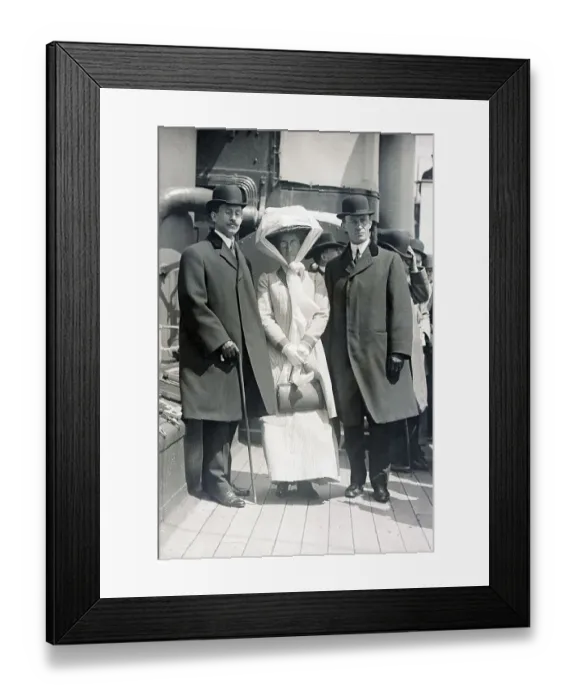 Framed Print : Orville, Wilbur And Katharine Wright Framed Print : Orville, Wilbur And Katharine Wright