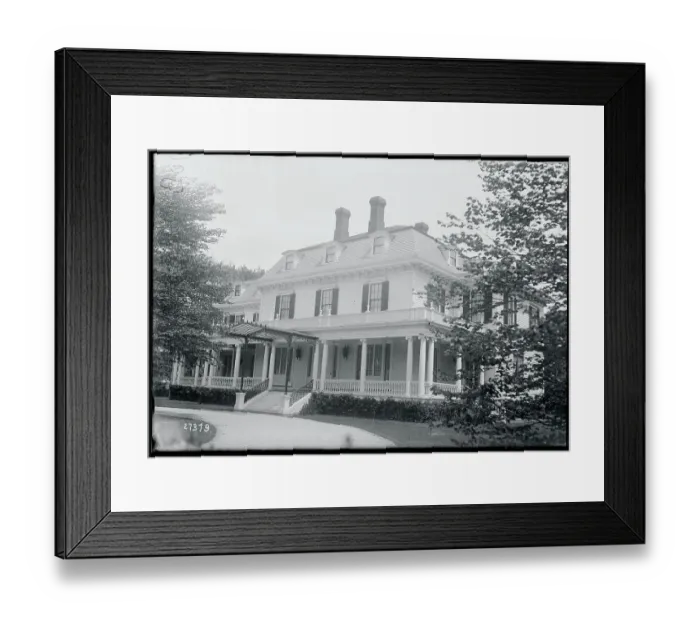 Framed Print : White Lodge House in Newport Framed Print : White Lodge House in Newport