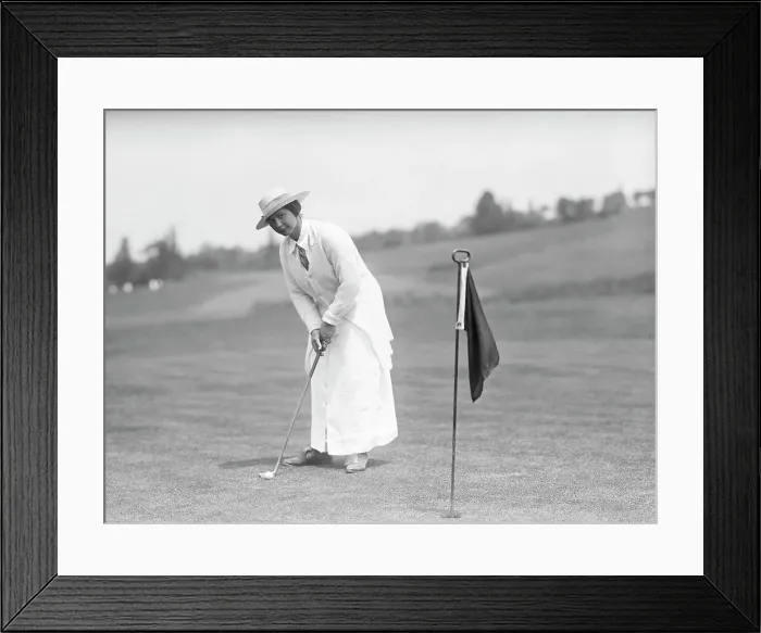 Framed Print : Wman Playing Golf Framed Print : Wman Playing Golf