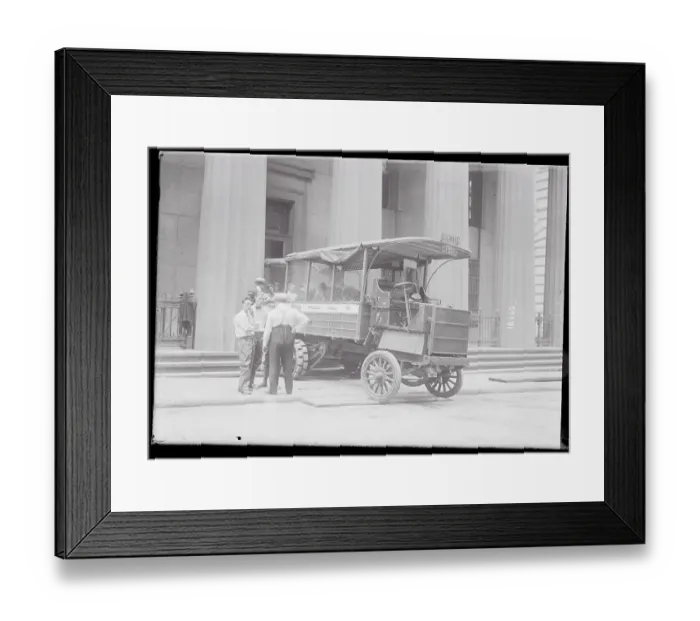 Framed Print : U.S. mail truck delivering gold Framed Print : U.S. mail truck delivering gold