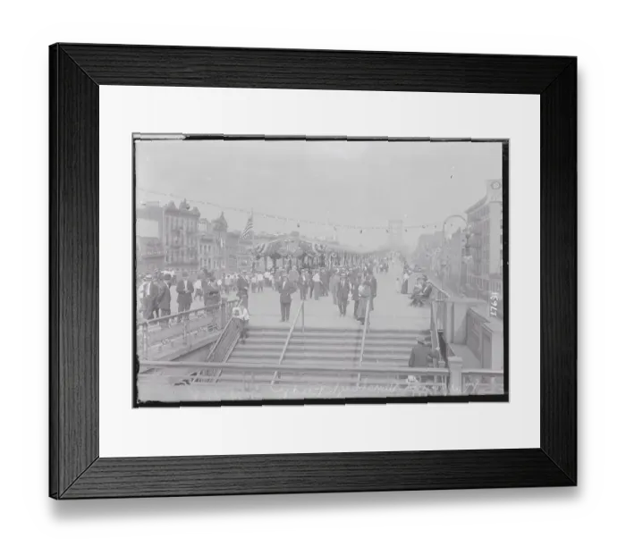 Framed Print : Crowd at Decorative Landmark Framed Print : Crowd at Decorative Landmark