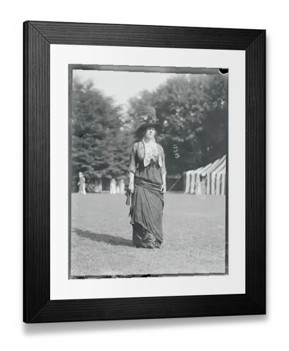 Framed Print : Portrait of Mrs Lawrence Gillespie Framed Print : Portrait of Mrs Lawrence Gillespie