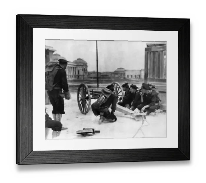 Framed Print : Us Saiolors At Arllery Piece Framed Print : Us Saiolors At Arllery Piece