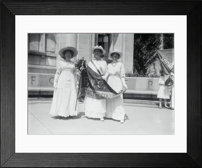 Framed Print : Suffrage Women with Banner Framed Print : Suffrage Women with Banner