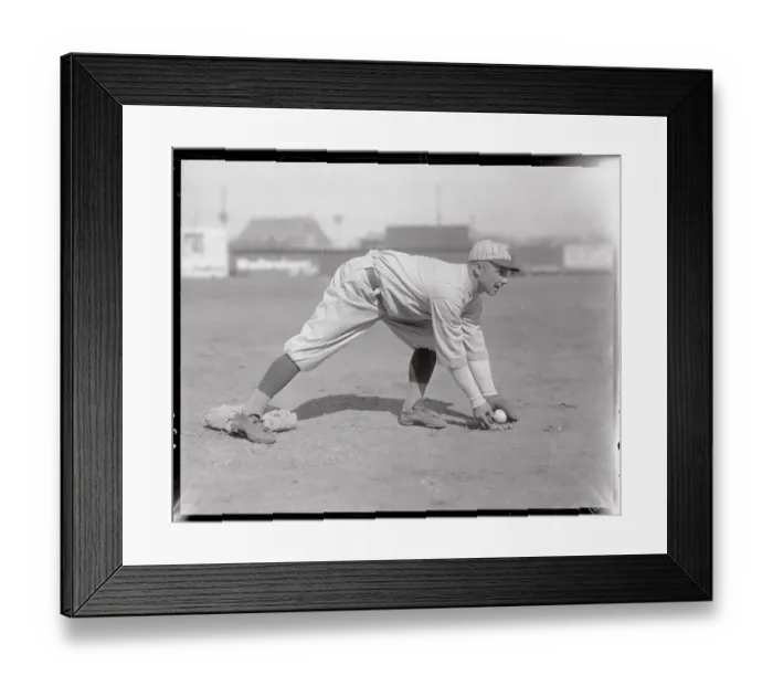 Framed Print : Third Baseman Heinie Groh