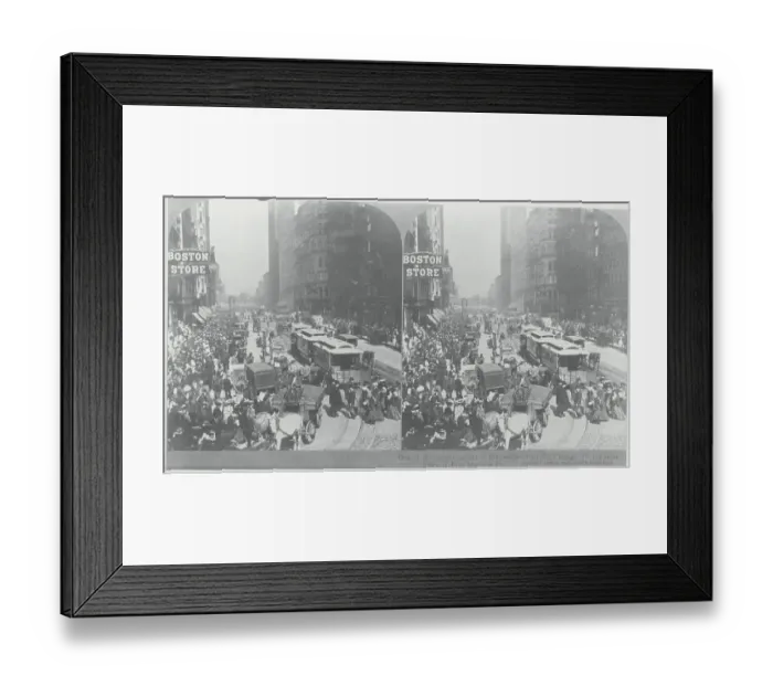 Framed Print : State Street Packed with Pedestrians in Chicago Framed Print : State Street Packed with Pedestrians in Chicago