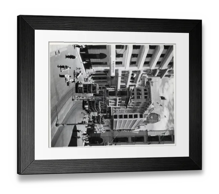 Framed Print : Des Vaux Road In Hong Kong Framed Print : Des Vaux Road In Hong Kong