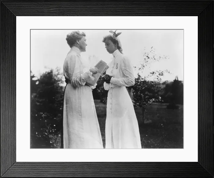 Framed Print : Sara Roosevelt Speaking with Eleanor Roosevelt Framed Print : Sara Roosevelt Speaking with Eleanor Roosevelt