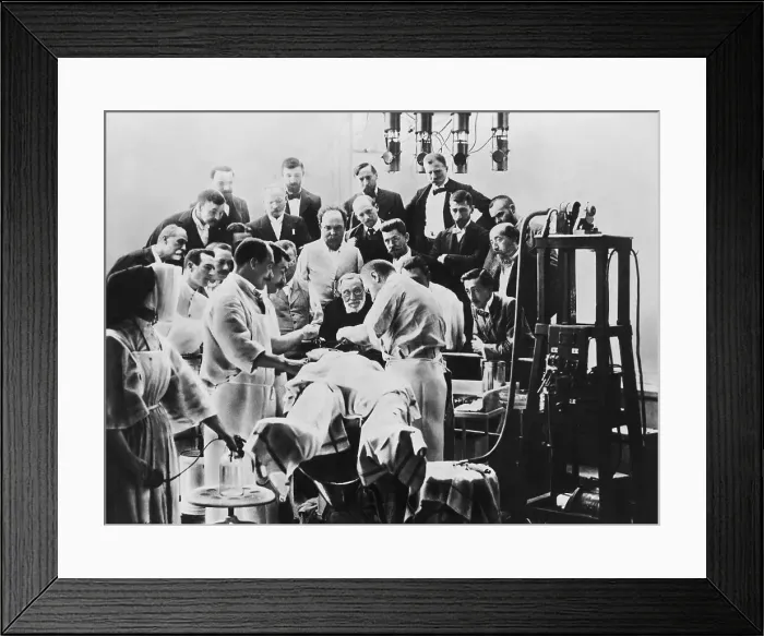 Framed Print : Pathologist Rudolf Virchow Observing Operation Framed Print : Pathologist Rudolf Virchow Observing Operation