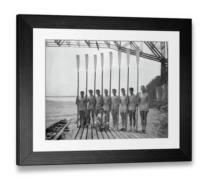 Framed Print : University of Washington Rowing Crew Framed Print : University of Washington Rowing Crew