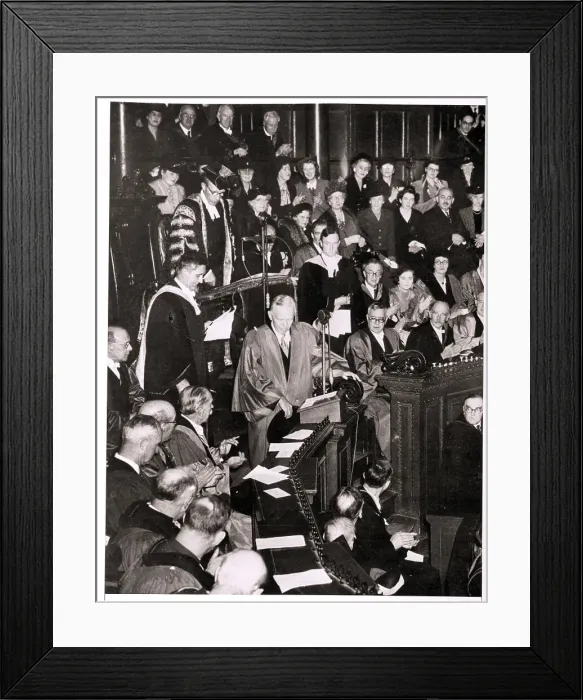 Framed Print : G C Marshall Receives Applause At Oxford Framed Print : G C Marshall Receives Applause At Oxford