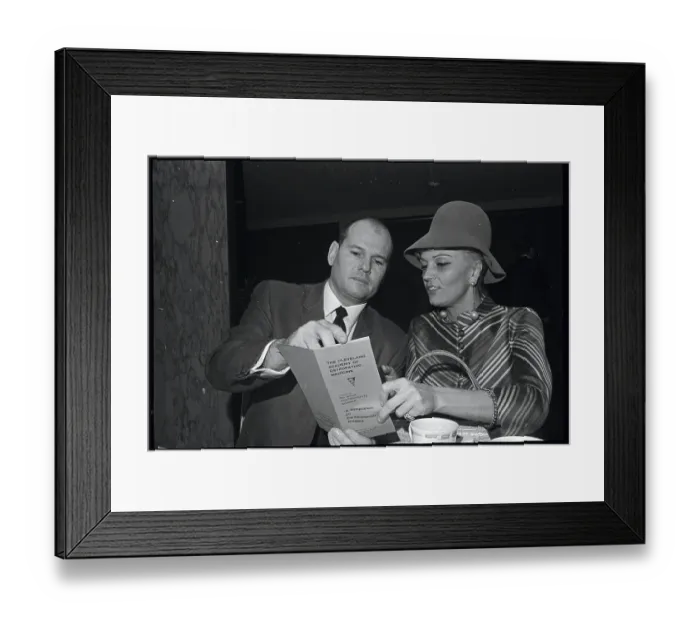Framed Print : Dr. Sam Sheppard and Second Wife Ariane Framed Print : Dr. Sam Sheppard and Second Wife Ariane