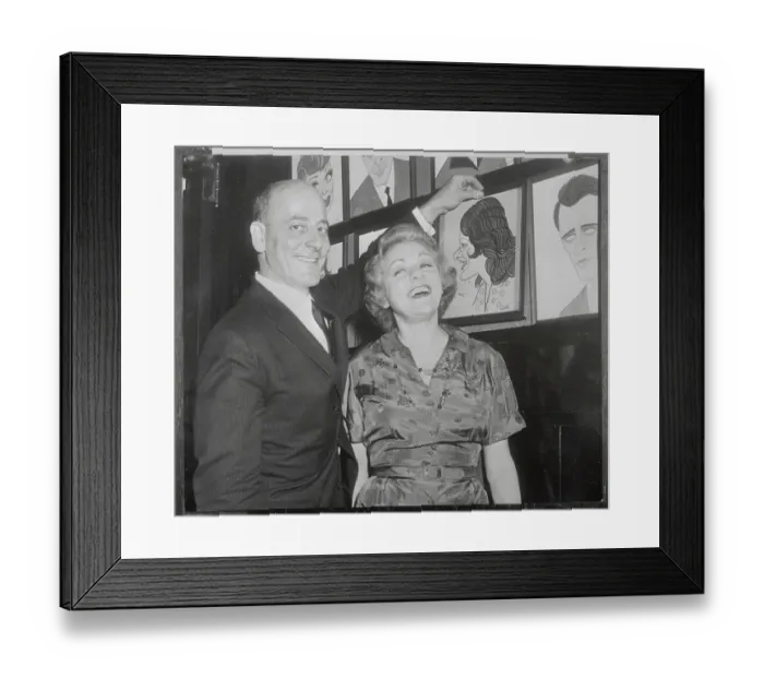 Framed Print : Vincent Sardi Jr with Lillian Roth