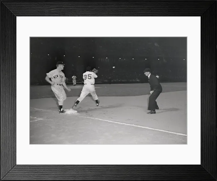 Framed Print : Mickey Mantle in Action at Cleveland Framed Print : Mickey Mantle in Action at Cleveland