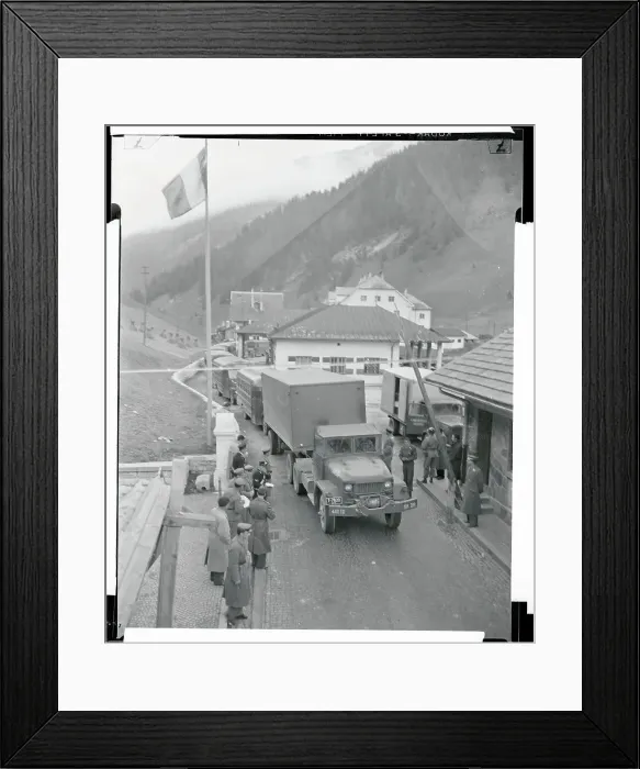 Framed Print : Brenner Pass Traffic Point