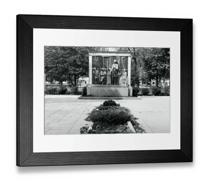Framed Print : Lincoln / Douglas Debate Monument, Quincy Framed Print : Lincoln / Douglas Debate Monument, Quincy