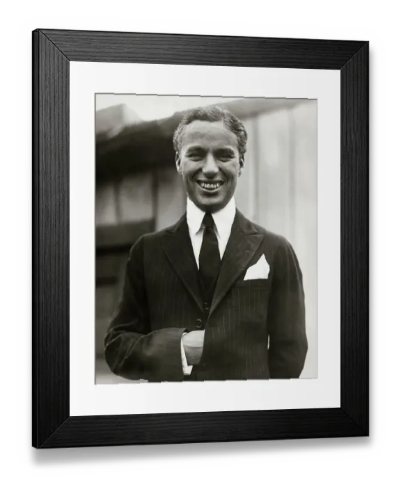 Framed Print : Charlie Chaplin Framed Print : Charlie Chaplin