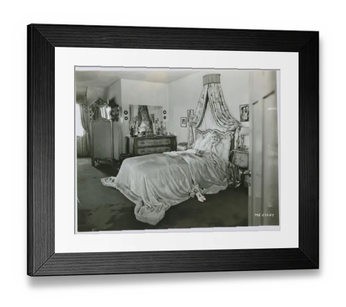 Framed Print : Jean Harlow Talking on Telephone in Bed Framed Print : Jean Harlow Talking on Telephone in Bed