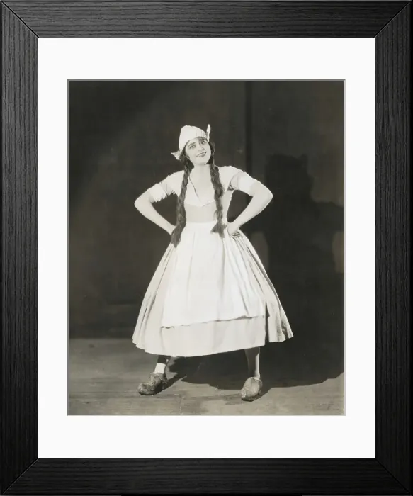 Framed Print : Portrait of Anna Pavlowa Framed Print : Portrait of Anna Pavlowa