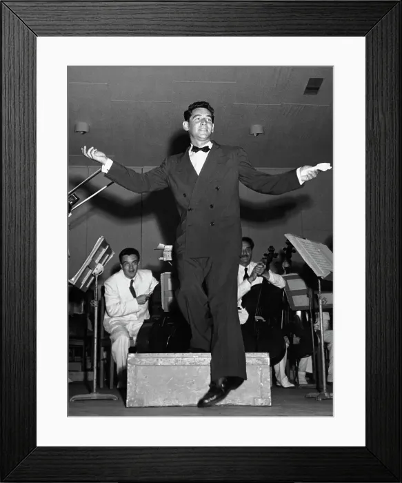 Framed Print : Leonard Bernstein Accepts Applause Framed Print : Leonard Bernstein Accepts Applause