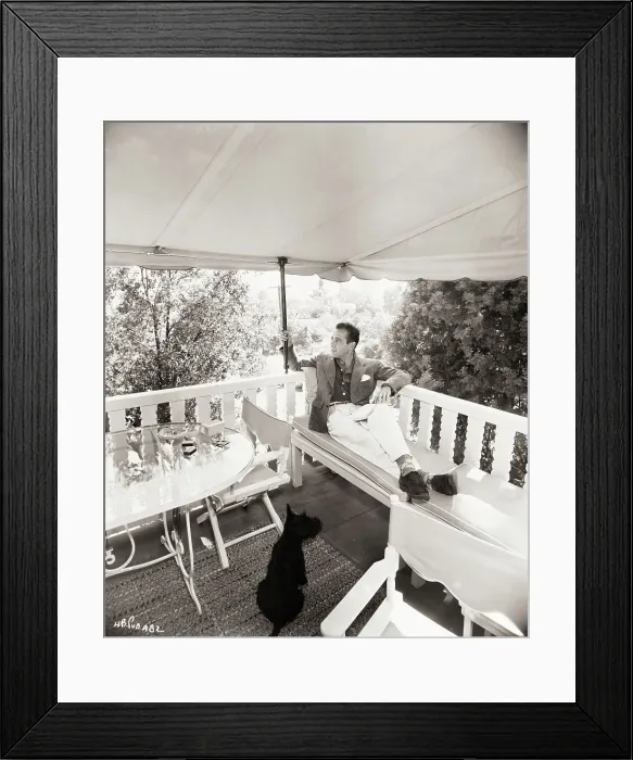 Framed Print : Portrait of Humphrey Bogart Framed Print : Portrait of Humphrey Bogart