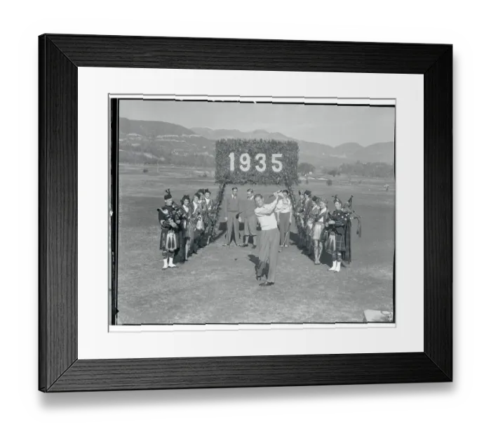 Framed Print : Horton Smith Playing Golf Framed Print : Horton Smith Playing Golf
