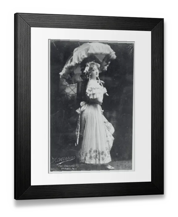 Framed Print : Portrait of Bessie McCoy Framed Print : Portrait of Bessie McCoy