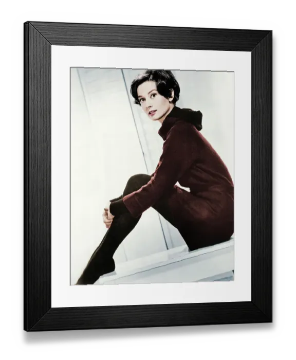 Framed Print : Audrey Hepburn Framed Print : Audrey Hepburn