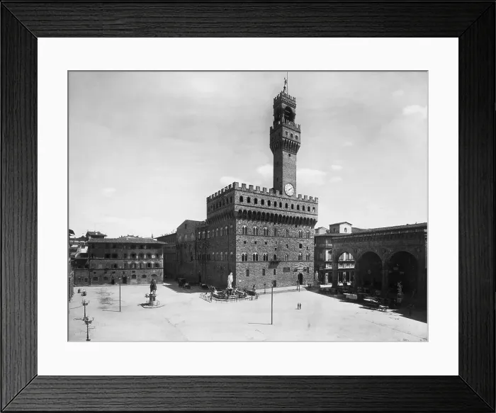 Framed Print : Palazzo Vecchio on the Piazza della Signoria Framed Print : Palazzo Vecchio on the Piazza della Signoria