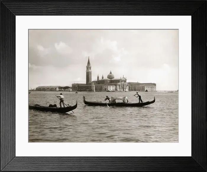 Framed Print : Gondolieri and San Giorgio Maggiore Framed Print : Gondolieri and San Giorgio Maggiore