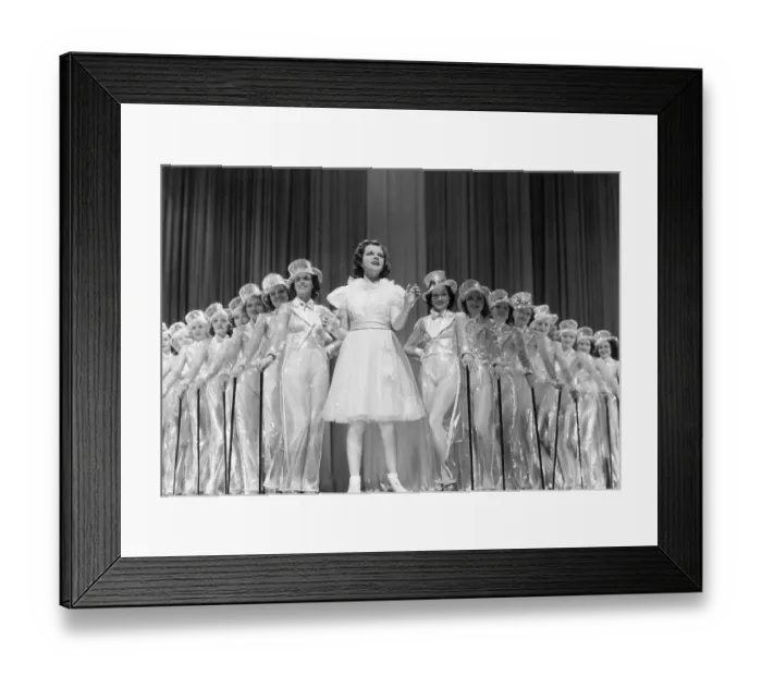 Framed Print : Judy Garland Stands In Front Chorus Line Framed Print : Judy Garland Stands In Front Chorus Line