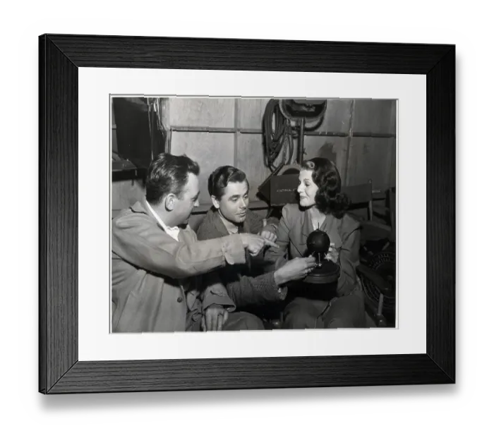 Framed Print : Rita Hayworth & Glenn Ford With Stellarium Framed Print : Rita Hayworth & Glenn Ford With Stellarium
