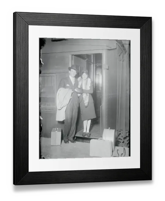 Framed Print : Douglas Fairbanks Jr. and Joan Crawford Framed Print : Douglas Fairbanks Jr. and Joan Crawford