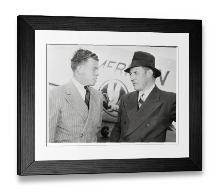 Framed Print : Billy Patterson Signing with Chicago Bears