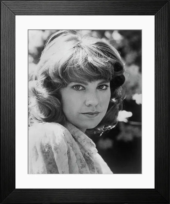 Framed Print : Portrait of Lindsay Crouse Framed Print : Portrait of Lindsay Crouse