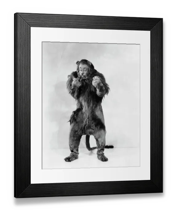 Framed Print : Bert Lahr as The Cowardly Lion
