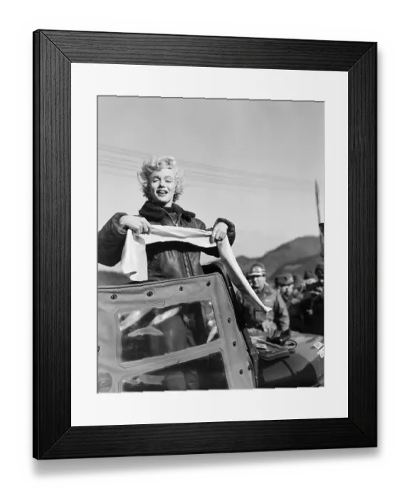 Framed Print : Marilyn Monroe Visiting Serviceman Framed Print : Marilyn Monroe Visiting Serviceman