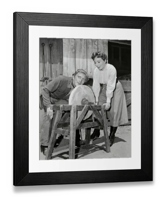 Framed Print : Kirk Douglas and Jeanne Crain on Set of Man Without A Star