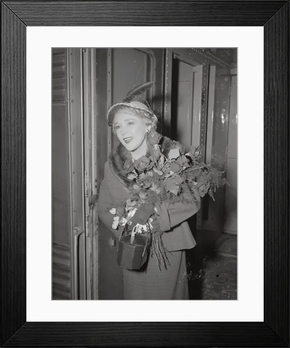 Framed Print : Mary Pickford Holding Bouquet of Flowers Framed Print : Mary Pickford Holding Bouquet of Flowers