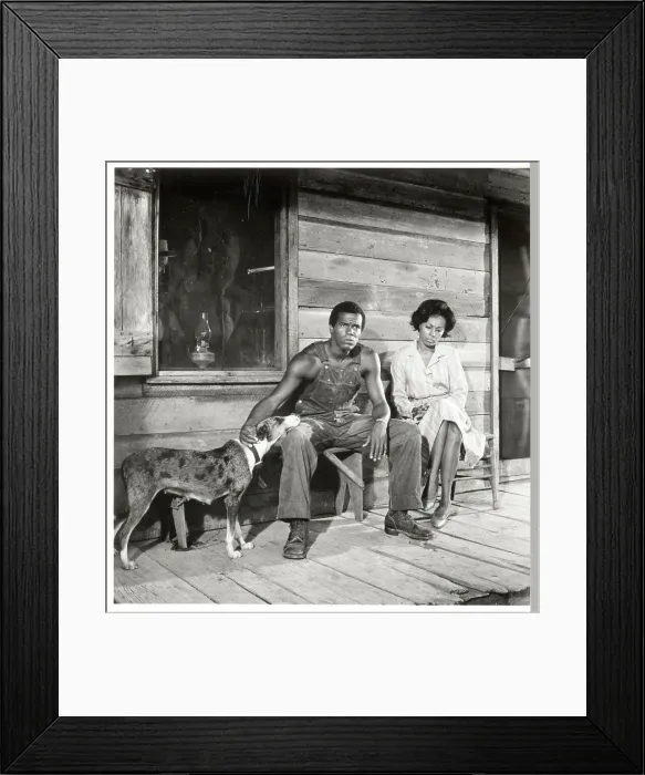 Framed Print : Diahann Caroll Sits W / Robert Hooks Framed Print : Diahann Caroll Sits W / Robert Hooks