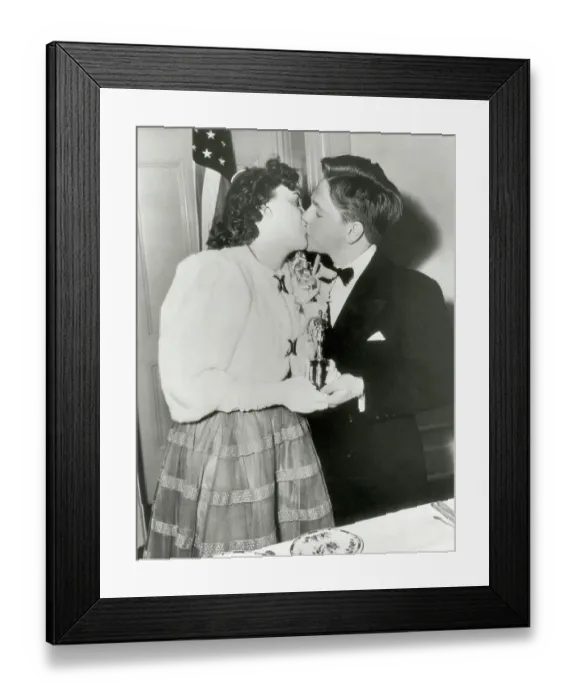 Framed Print : Judy Garland and Mickey Rooney Kissing and Holding Oscar Framed Print : Judy Garland and Mickey Rooney Kissing and Holding Oscar